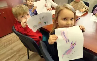 Dzieci na zajęciach w bibliotece 2