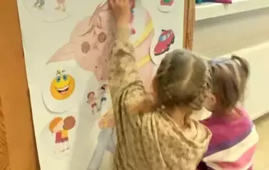 Dzieci na zajęciach w bibliotece 5