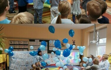 Grupa III bawi się balonami