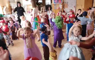 Zabawa taneczna na balu