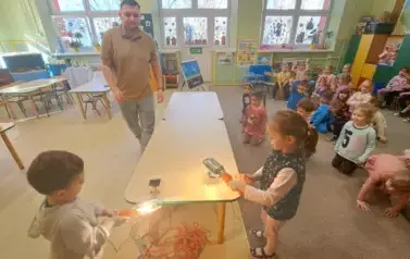 Uruchamiamy auta na panele solarne