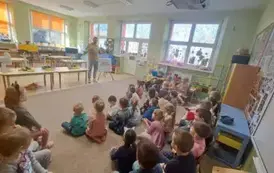 Pan opowiada o energii odnawialnej