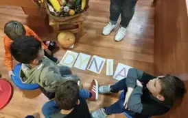 Grupa V w bibliotece 3