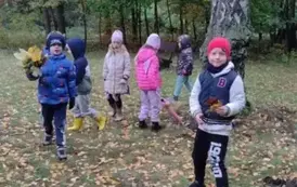 Wycieczka grupy IV do lasu