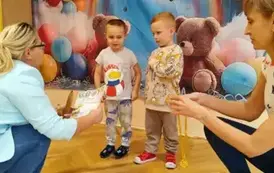 Pasowanie nowych przedszkolak&oacute;w z grupy 2