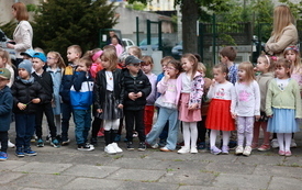 709B7548