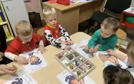 wylepianie plasteliną wr&oacute;żki