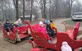 Przejażdżka saniami Mikołaja
