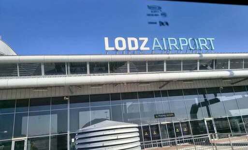 Zdjęcie do WYCIECZKA NA LOTNISKO W ŁODZI GR.4 I 5